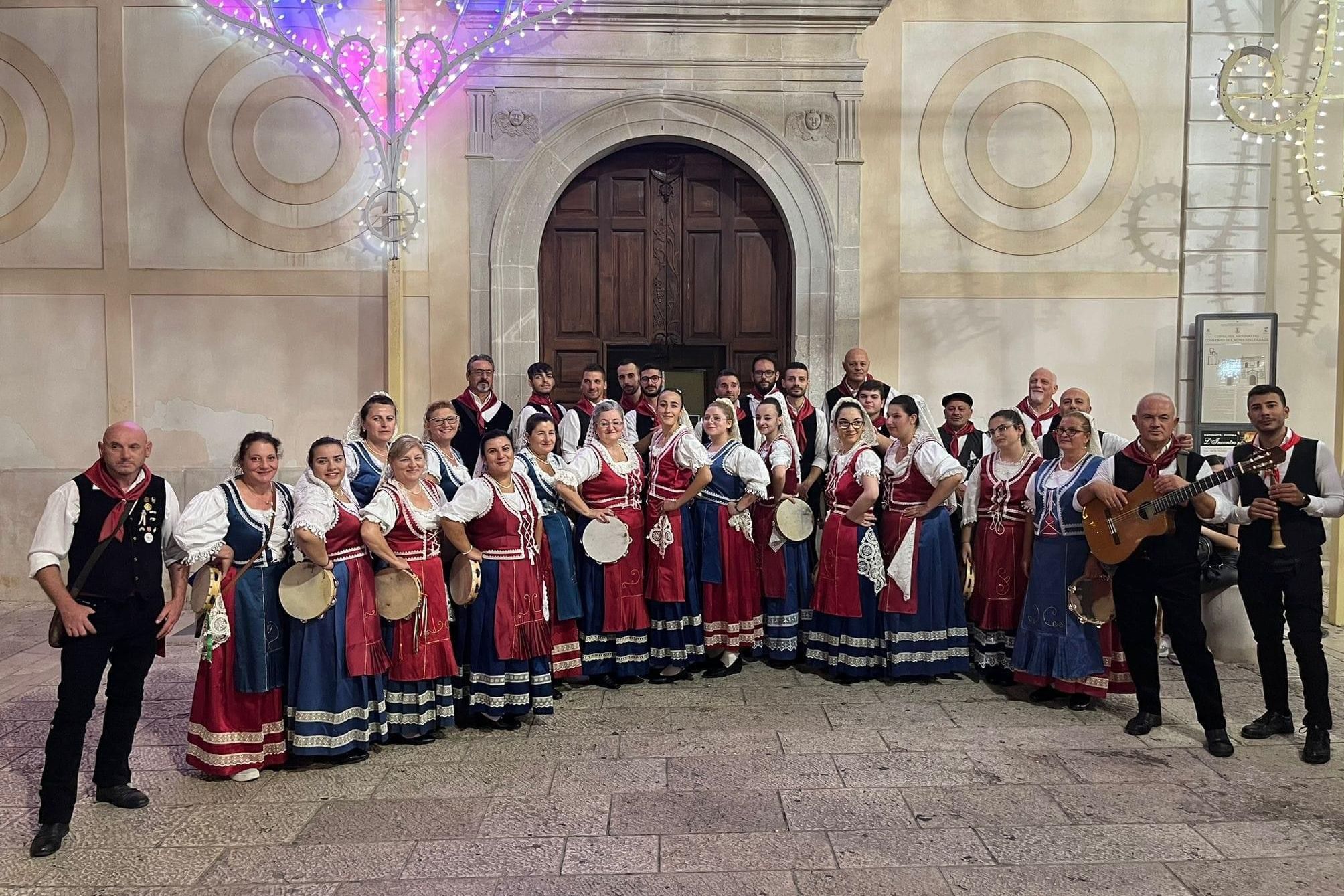 GRUPPO FOLK “A PACCHIANEDDRA SANSUSTISA”